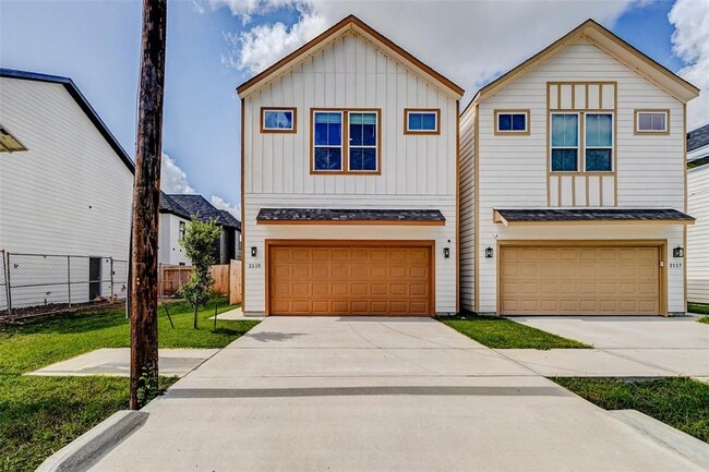2115 Esther Dr