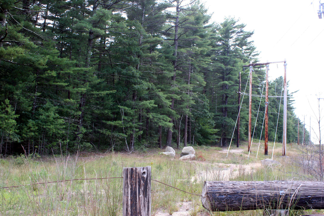 137 Long Pond Rd in Plymouth, MA - Building Photo