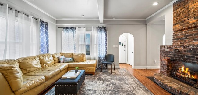property at 1506 S Florence Pl