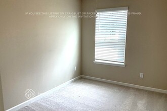 679 Cherry Ridge Dr in Orange Park, FL - Building Photo - Building Photo