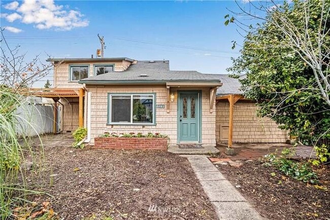 property at 3307 S 7th St