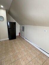 121 Rutgers St, Unit 3 in Belleville, NJ - Building Photo - Building Photo