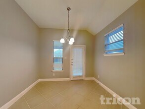 1473 Eagle Nest Dr in Azle, TX - Building Photo - Building Photo