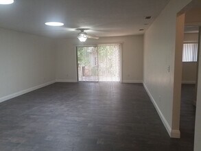 711 N Wild Olive Ave in Daytona Beach, FL - Building Photo - Building Photo