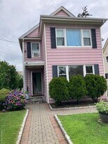 37 Teresa Ave in Yonkers, NY - Building Photo