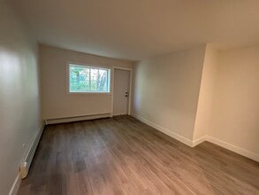 104 Pinecrest Dr in Dartmouth, NS - Building Photo - Building Photo