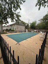 725 N Stackman Dr in Wichita, KS - Building Photo - Building Photo