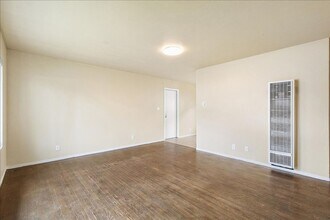 267 Flint Ct-Unit -267 Flint Ct #5 - LU in Hayward, CA - Building Photo - Building Photo