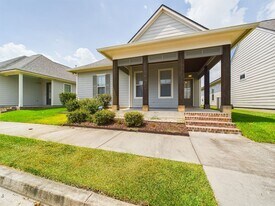117 Harvey Cay Ln in Youngsville, LA - Building Photo