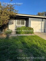 3812 Harbor St in Pittsburg, CA - Building Photo