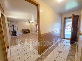 2589 N Oakmont Dr in Flagstaff, AZ - Building Photo
