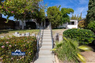 2112 Thomas Ave in San Diego, CA - Building Photo