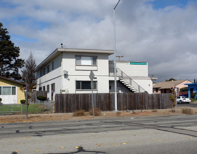 457-461 S 18th St in Richmond, CA - Building Photo - Building Photo