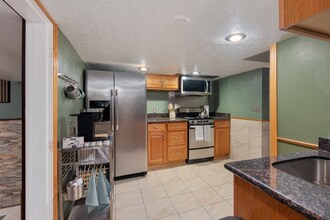 3950 NE Garfield Ave. in Portland, OR - Building Photo - Building Photo