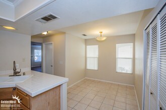 9348 Aston Martin Dr in Las Vegas, NV - Building Photo - Building Photo