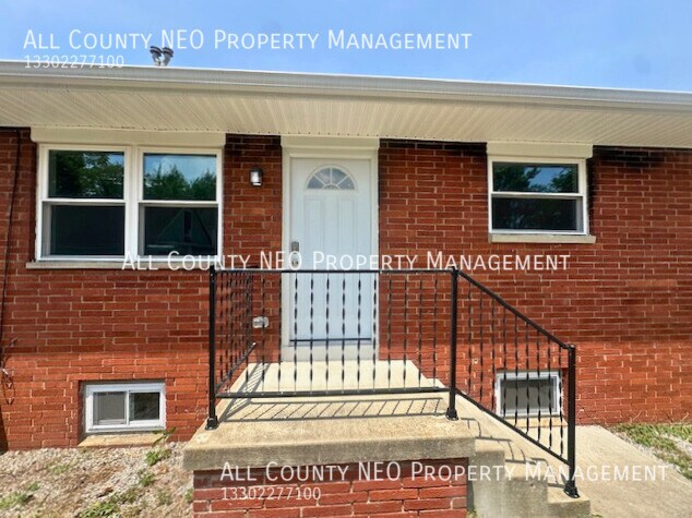 147 16th St NW in Barberton, OH - Building Photo