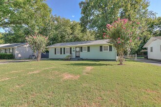 517 Sunset Ave in Murfreesboro, TN - Building Photo - Building Photo