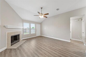 2101 Wildwood Dr in Forney, TX - Building Photo - Building Photo