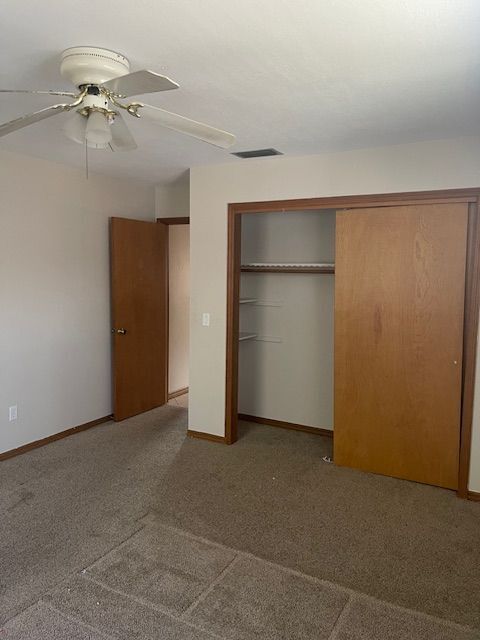 724 Montclair Terrace in Orange City, FL - Foto de edificio - Building Photo