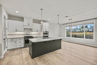 33474 Juniper Ave SE in Black Diamond, WA - Building Photo - Building Photo