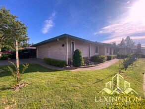 5730 Haskell Ave in Carmichael, CA - Building Photo - Building Photo