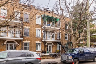 5067-5075 De Lanaudière St in Montréal, QC - Building Photo
