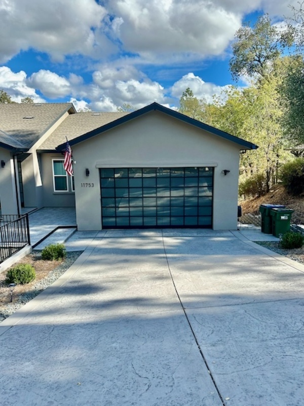 11753 Skylark Ct in Auburn, CA - Foto de edificio - Building Photo