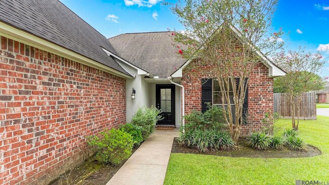 12237 Spring Valley Dr, Unit 86-3805 in Geismar, LA - Building Photo - Building Photo