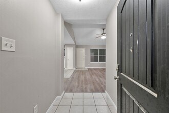 16376 Sun View Ln in Conroe, TX - Building Photo - Building Photo