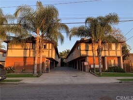 1034-1040 Carob Way in Montebello, CA - Building Photo