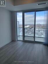 5858 Yonge St in Toronto, ON - Building Photo - Building Photo