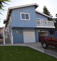 257 Avenida Victoria in San Clemente, CA - Building Photo