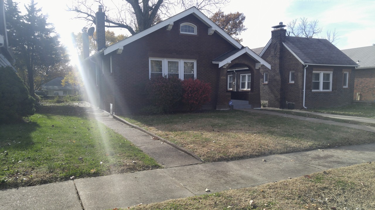 6509 Perry Ct, Unit Residence 2-1-505 in St. Louis, MO - Building Photo