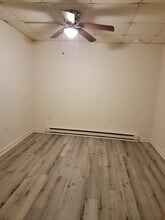 68 S Tulpehocken St, Unit 68-1 in Pine Grove, PA - Building Photo - Building Photo