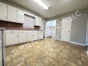 2177 Cheshire Dr in Birmingham, AL - Foto de edificio - Building Photo