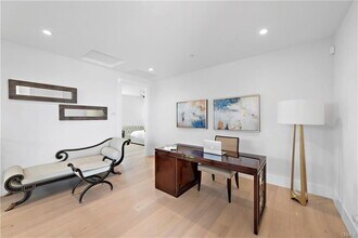 2507 Alta Vista Dr in Newport Beach, CA - Building Photo - Building Photo