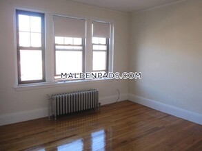 349 Pleasant St in Malden, MA - Building Photo - Building Photo