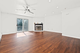 22 Walnut Cir in Merrimack, NH - Building Photo - Building Photo