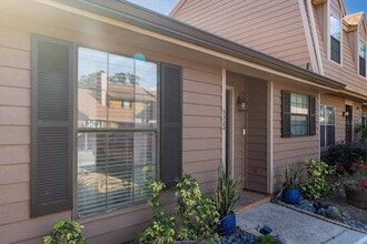 5322 Bradbury Ct in Tampa, FL - Building Photo - Building Photo