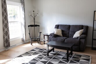 3130 Bellshire Way in Fort Wayne, IN - Building Photo - Building Photo