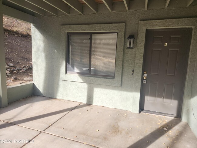 114 S Virginia St-Unit -B in Prescott, AZ - Building Photo - Building Photo