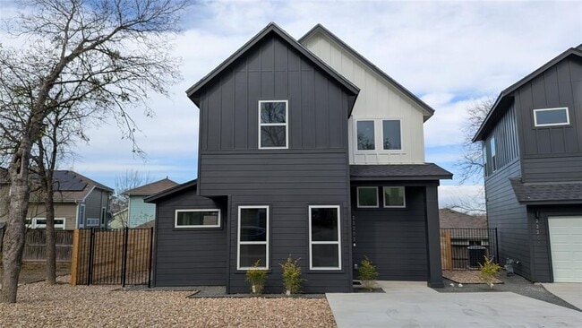 property at 2220 Yellow Jacket Ln