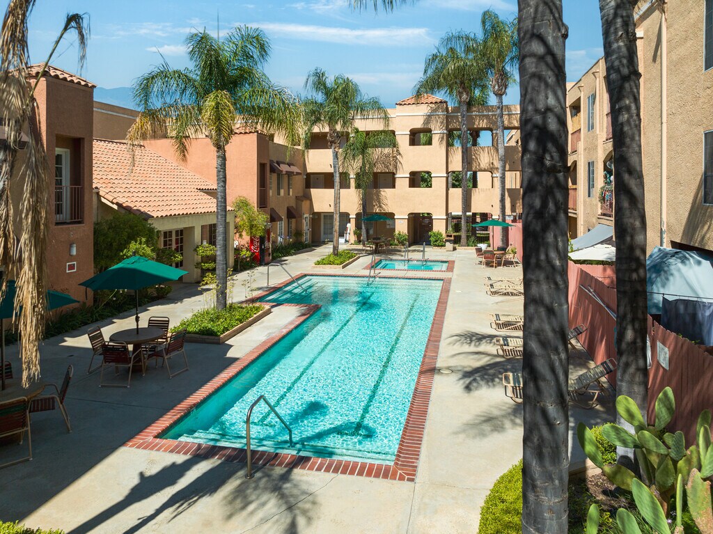 Canyon Club Apartments in Santa Clarita, CA