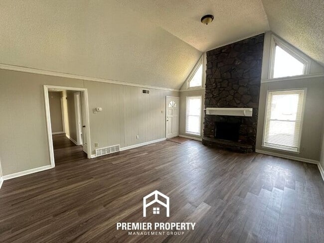 4440 Castle Heights Dr in Memphis, TN - Building Photo - Building Photo