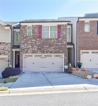 158 Townview Dr in Woodstock, GA - Building Photo - Building Photo