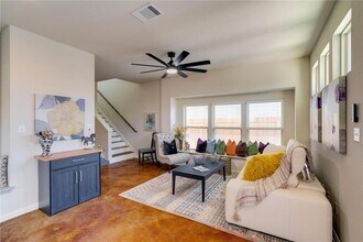 4606 Kind Way in Austin, TX - Building Photo - Building Photo