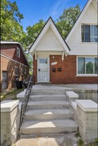 15716 Cherrylawn St in Detroit, MI - Building Photo
