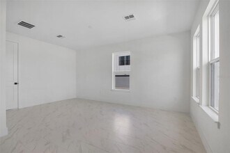 15178 Groveside Rd in Winter Garden, FL - Building Photo - Building Photo