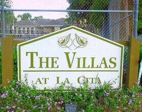 3585 Sable Palm Ln in Titusville, FL - Building Photo - Building Photo