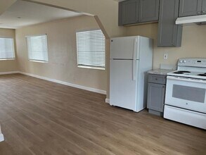2056 Alum Rock Ave in San Jose, CA - Building Photo - Building Photo